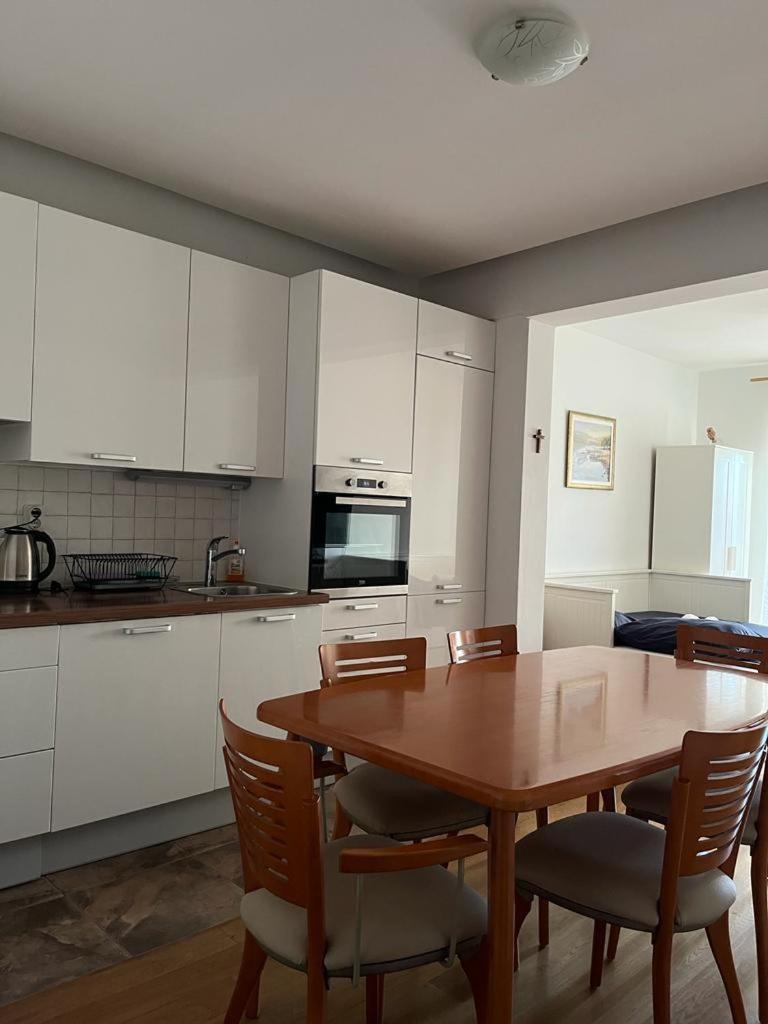 Apartments Karaman Podstrana Eksteriør bilde