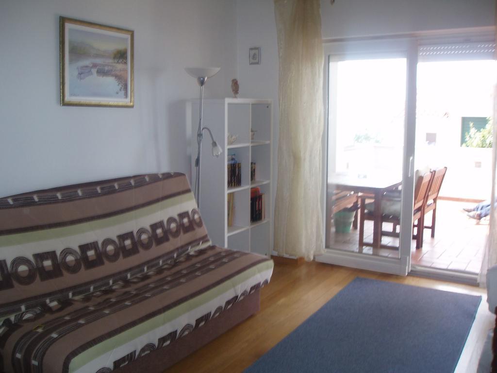 Apartments Karaman Podstrana Rom bilde